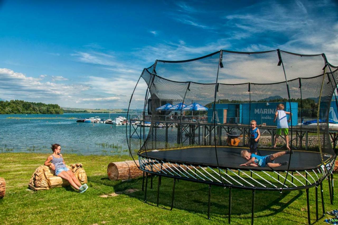 Marina Liptov Pri Liptovskej Mare Bobrovník Exterior foto